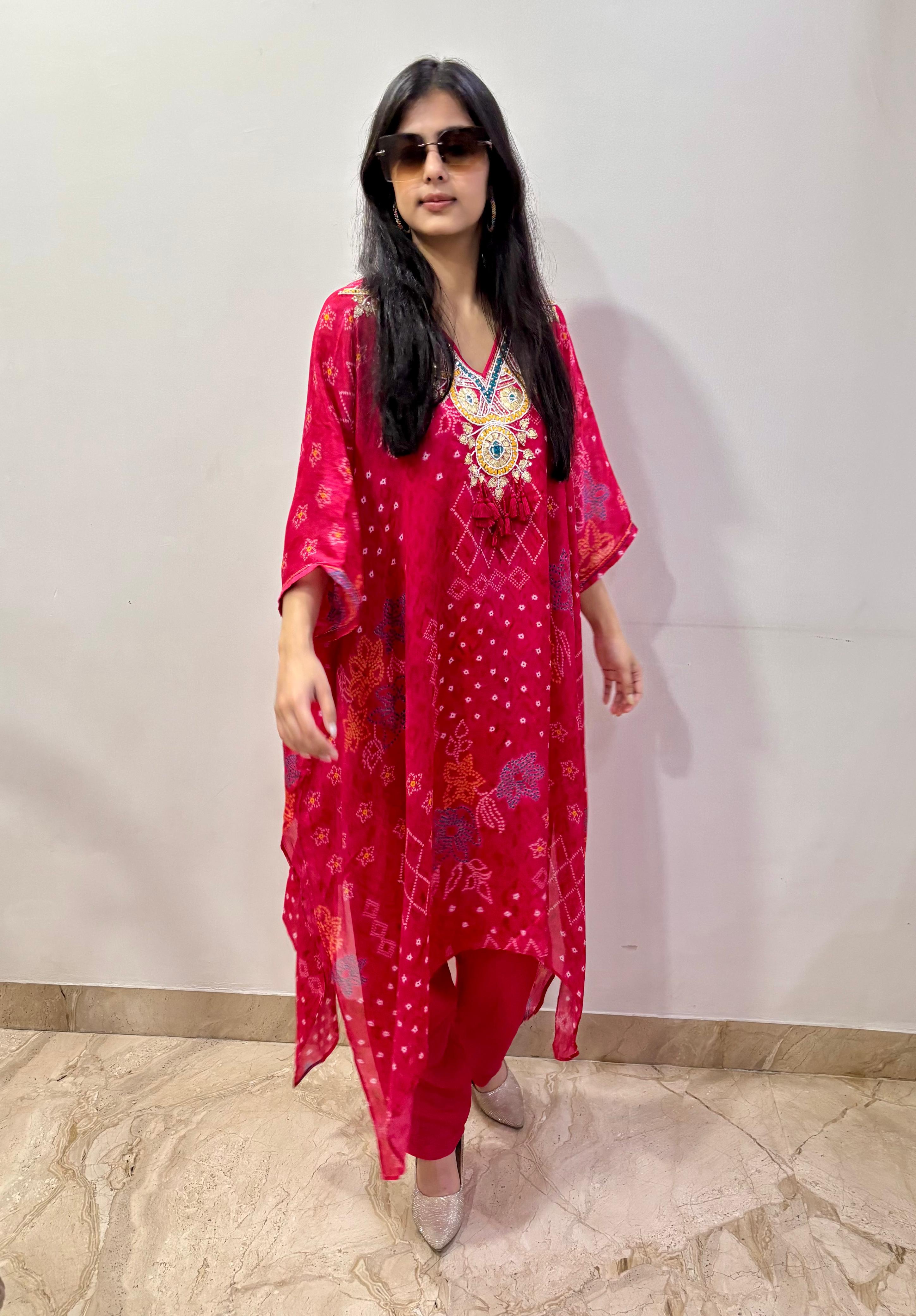 Bandhni sheen kaftan set