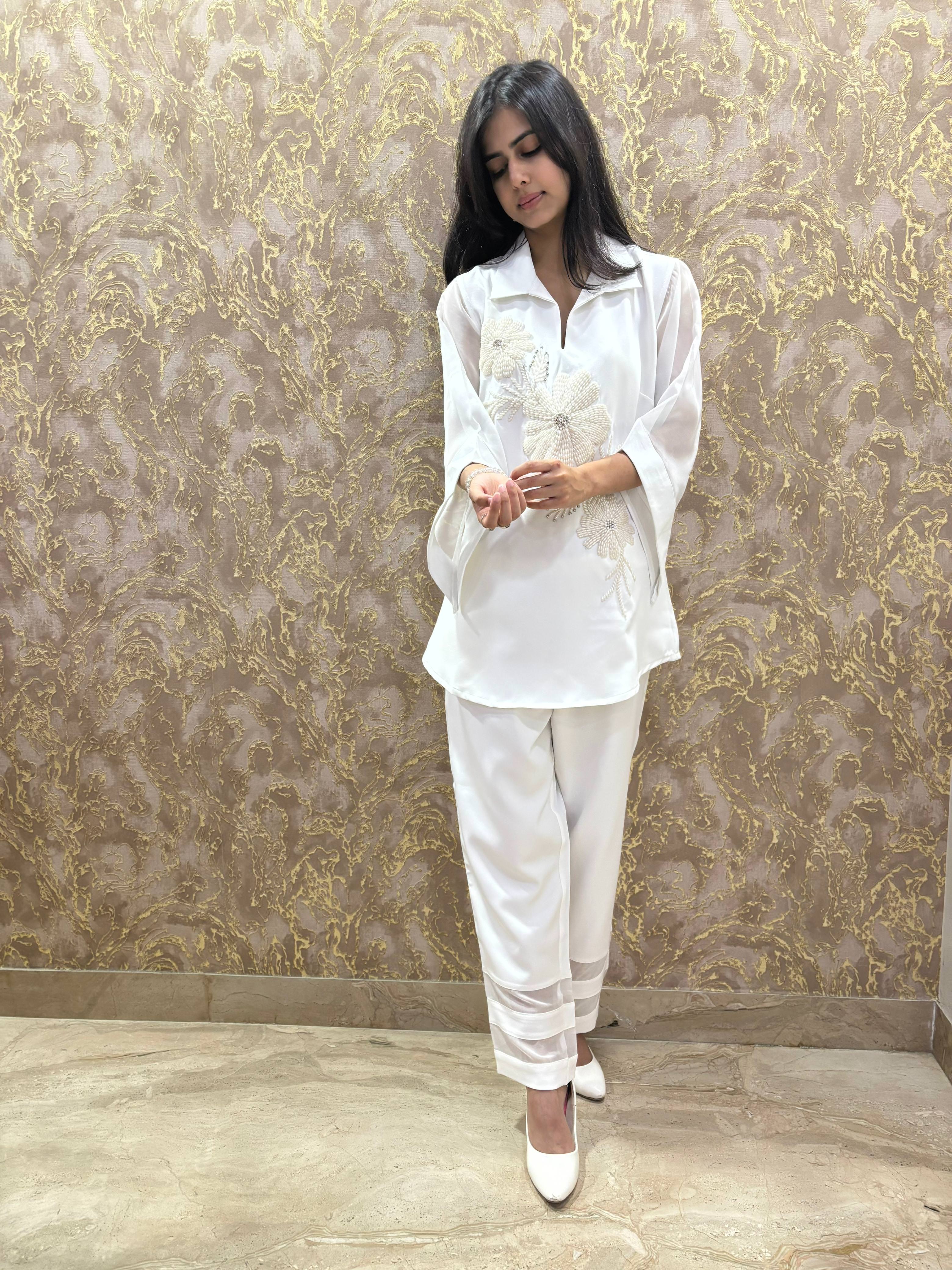 White orchid coordset