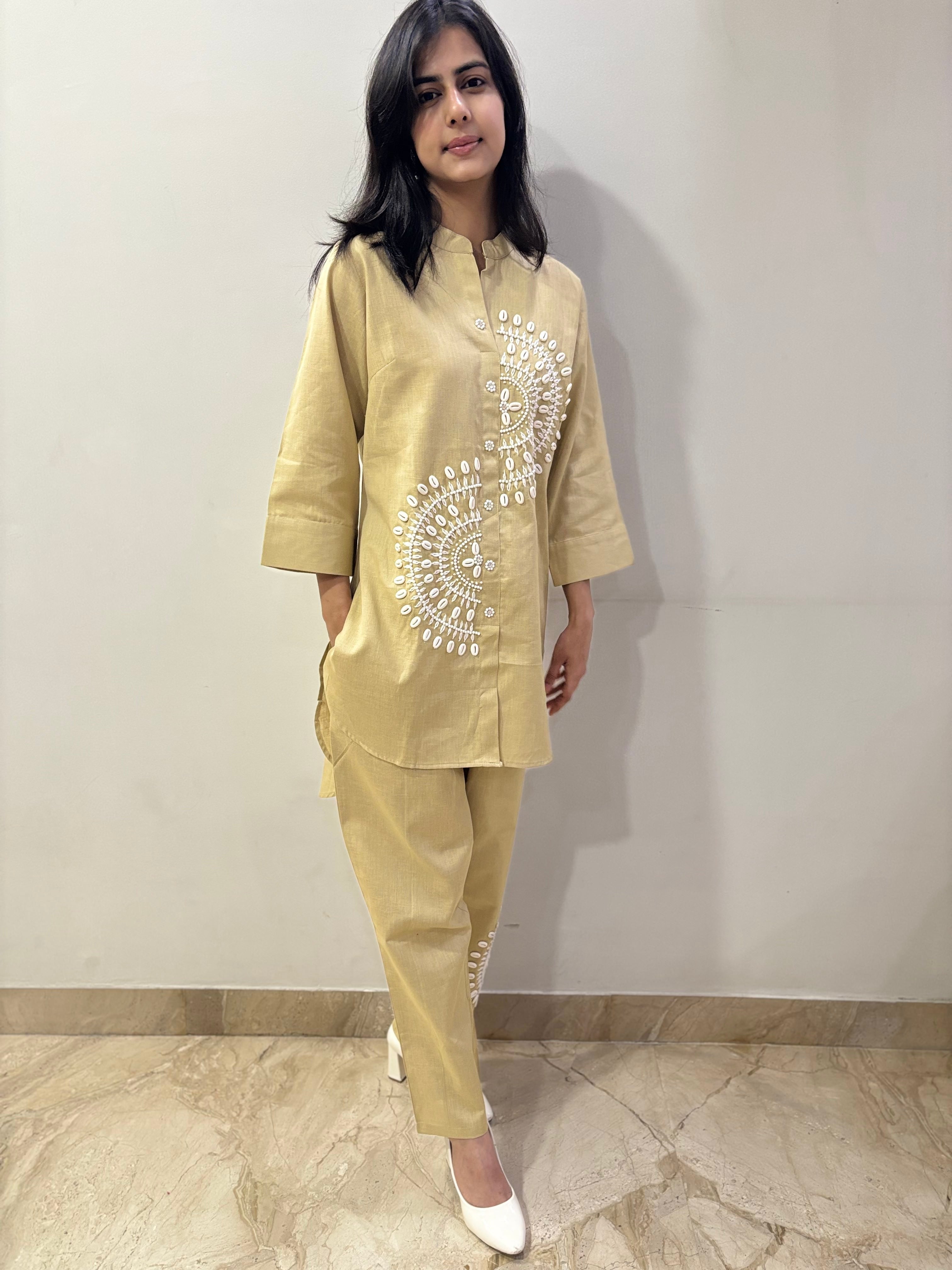 Sea shell embroiderd coord set